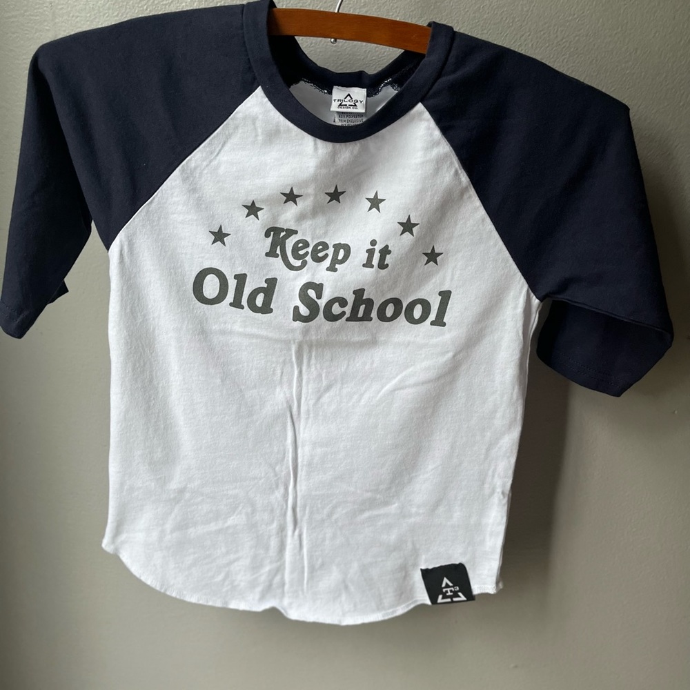 Trilogy raglan Tee - Picture 3 of 3